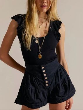 We The Free Fleur Denim Shorts in Black Size L